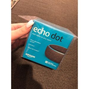 Amazon Echo Dot NWT 💕